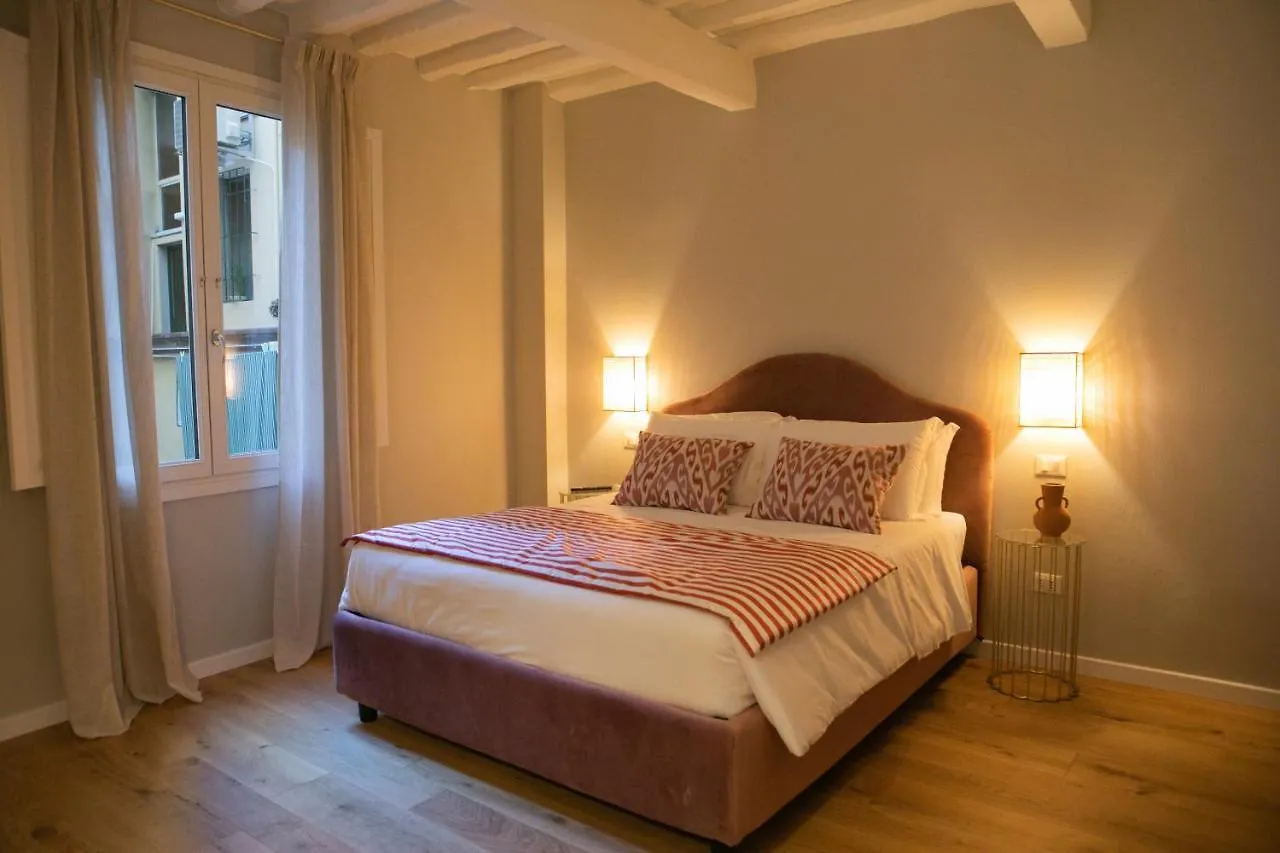 Lunaria Suites - Fyodor Dostoyevsky'S House Florence