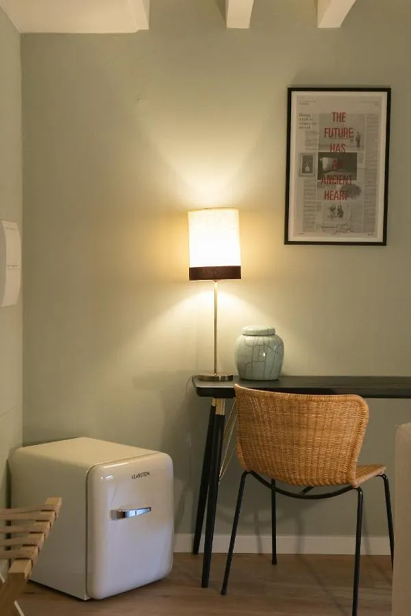 Lunaria Suites - Fyodor Dostoyevsky'S House Florence 0*,