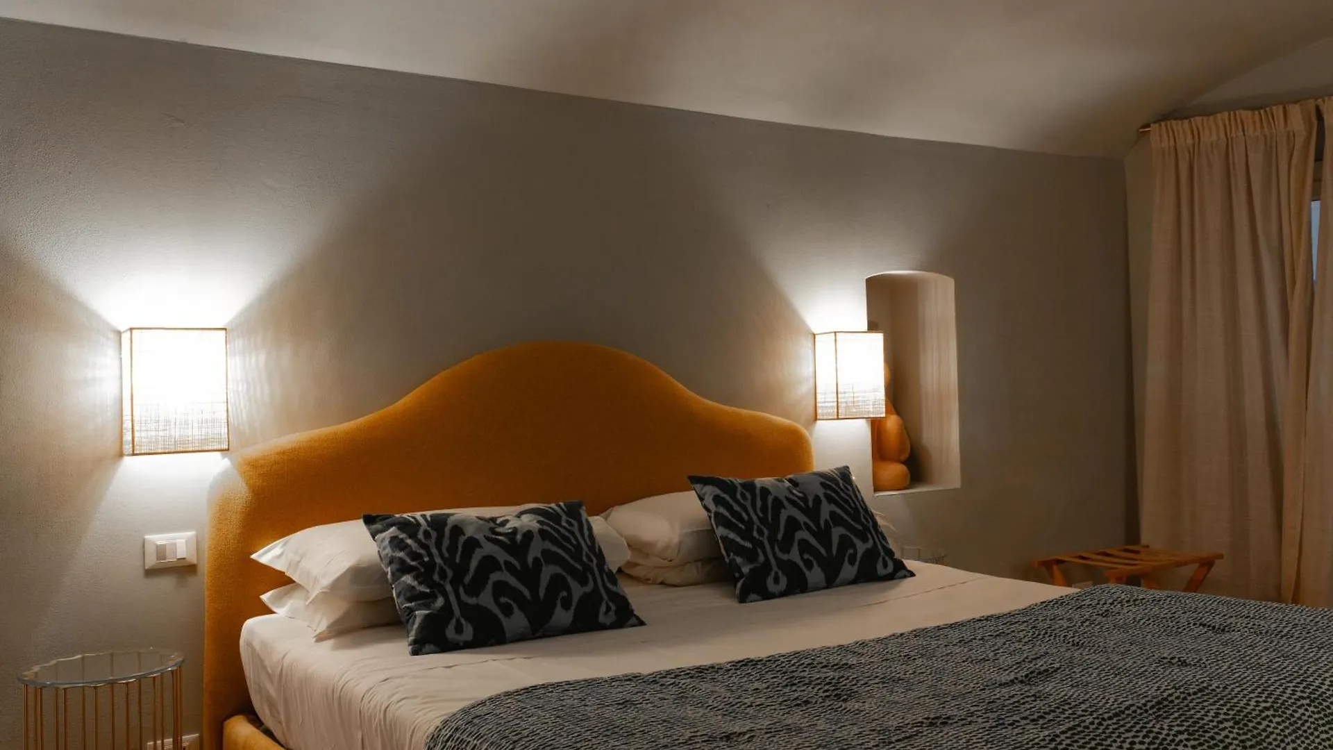 Lunaria Suites - Fyodor Dostoyevsky'S House Florence Italy