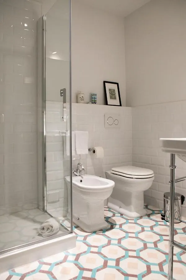 Lunaria Suites - Fyodor Dostoyevsky'S House Florencie