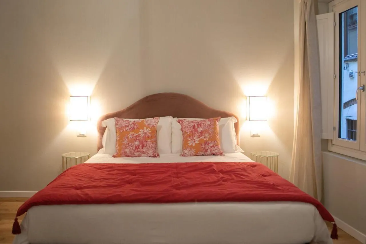 Lunaria Suites - Fyodor Dostoyevsky'S House Florencie Bed & Breakfast